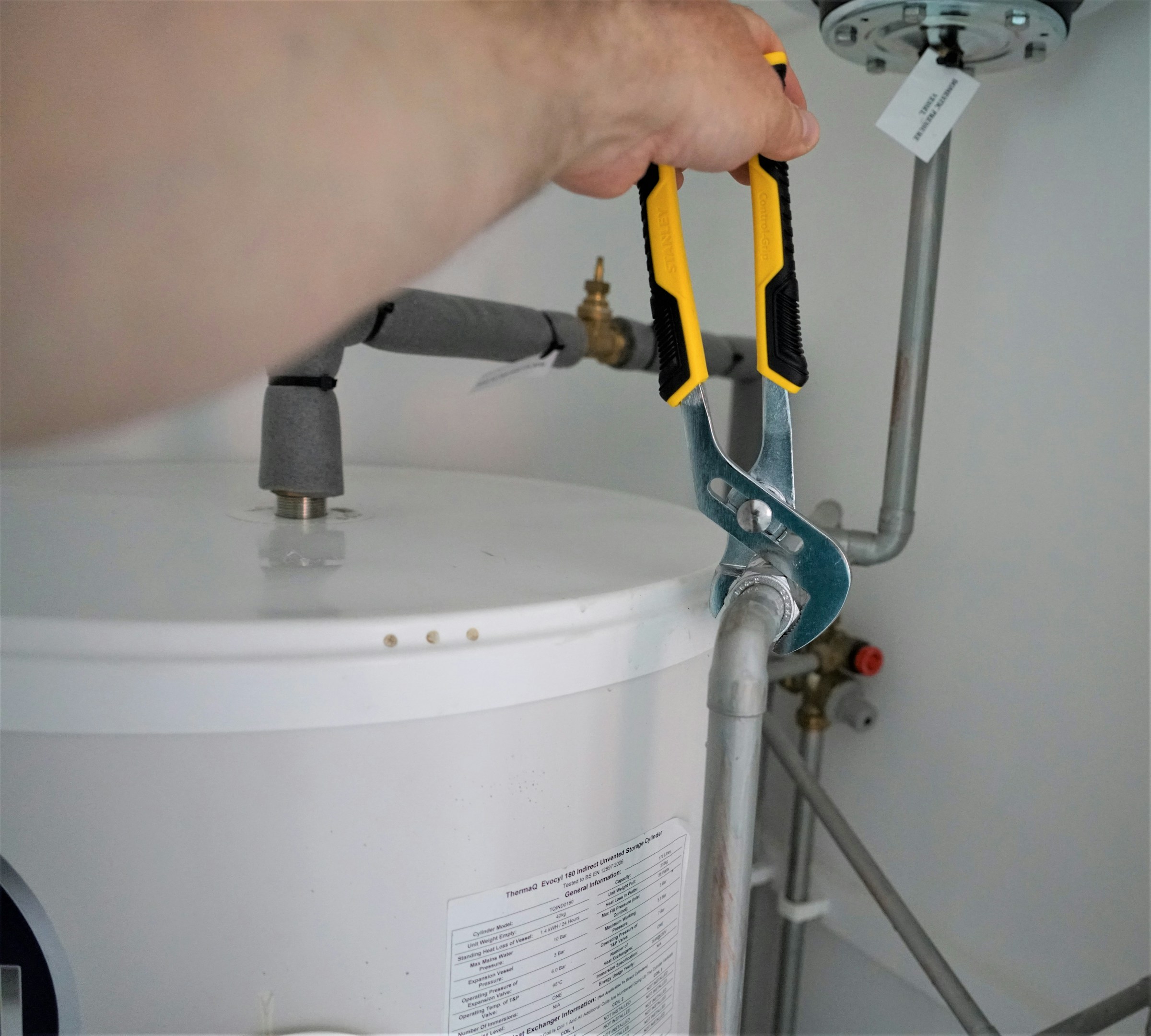 The Benefits of Installing a Tankless Water Heater in Calgary